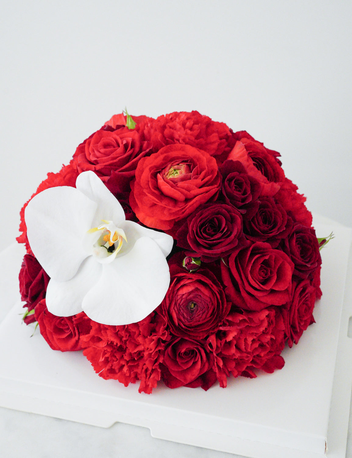 Deluxe Floral Cake