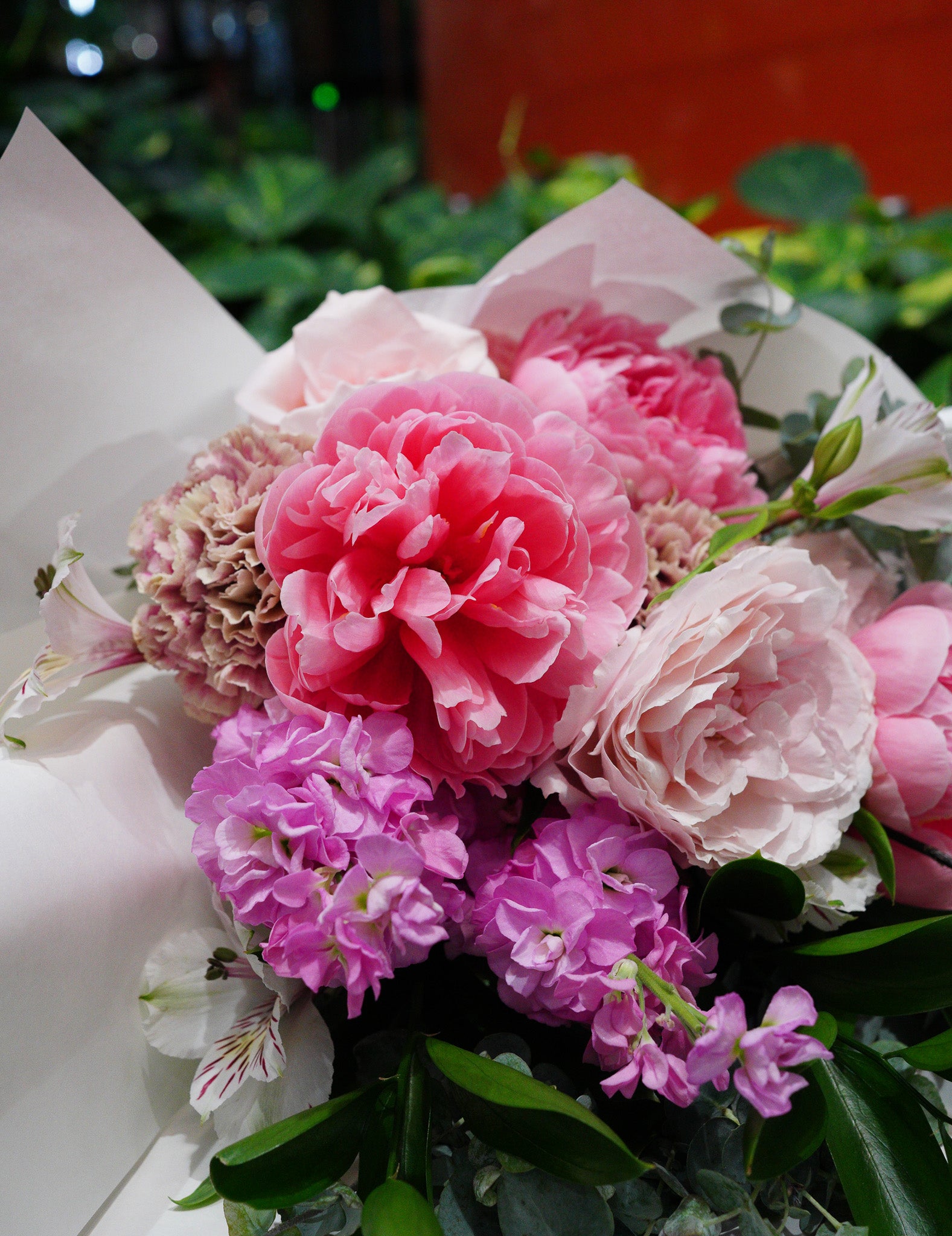 Signature Willow & Peony