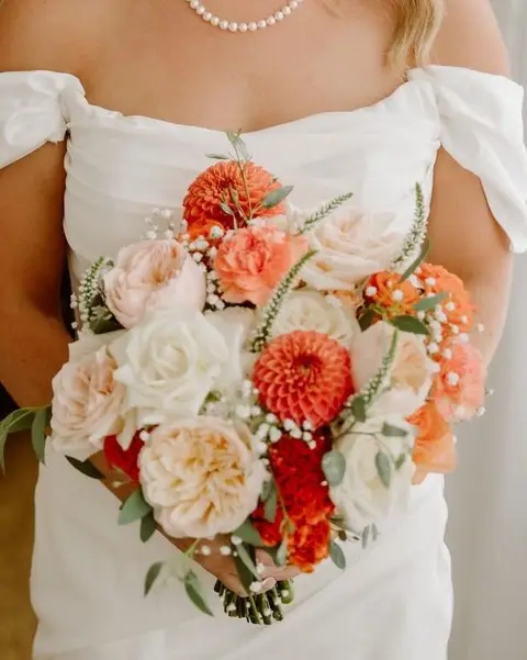 Bridal bouquet, Signature tier, example 1 of 4
