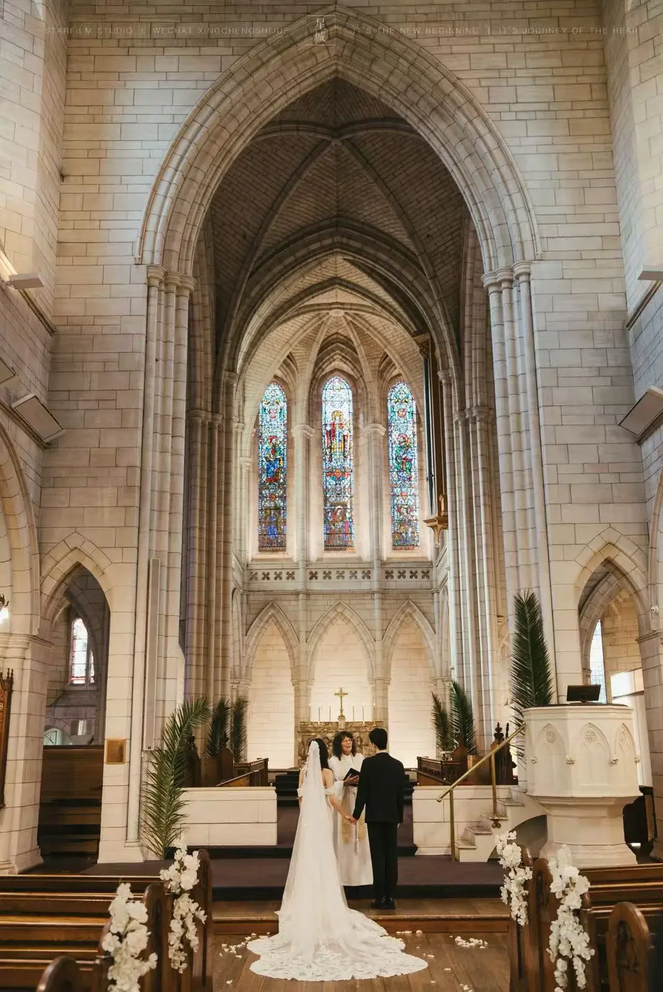 Wedding flowers for Kaelan and Tongtong at St Matthew-in-the-City, Auckland