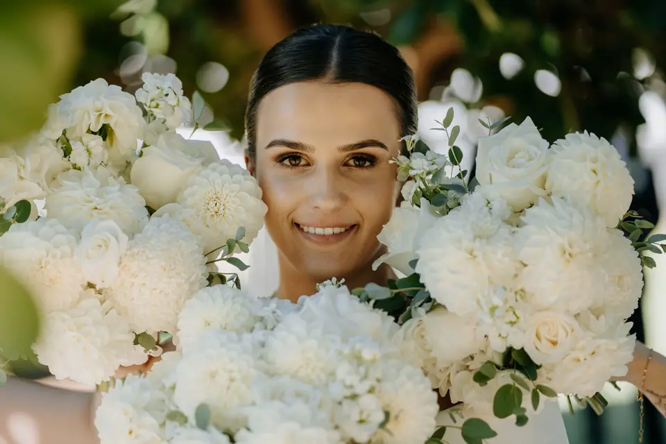 Wedding flowers for Leah and Riley at a private venue in Auckland