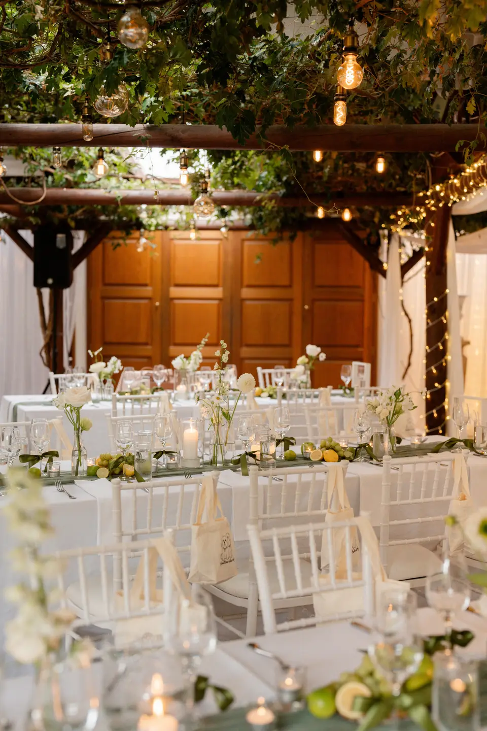 Wedding florals at Markovina Vineyard Estate by Willow & Peony