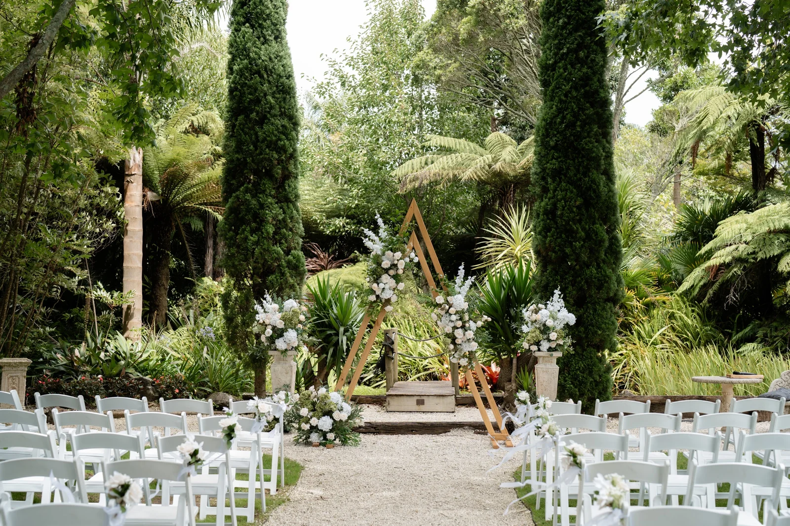 Wedding flowers at Markovina Vineyard Estate by Willow & Peony